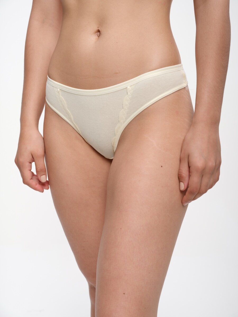 Colaless Vivian - Amarillo 