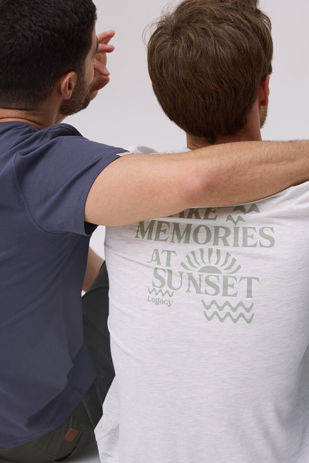 REMERA ESTAMPADA DE ALGODÓN Gris