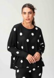 Remera Popi Lunares negro y blanco