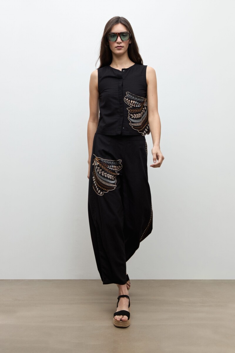 Pantalon barrel con aplique bordado - negro 