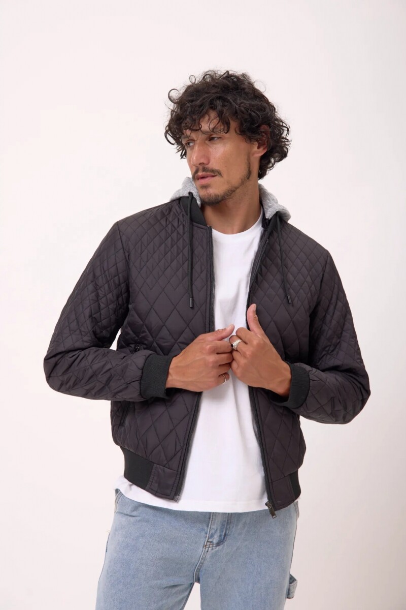 Capitoneada C/capucha - Negro 