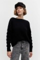 Sweater escote bote mangas abullonadas negro