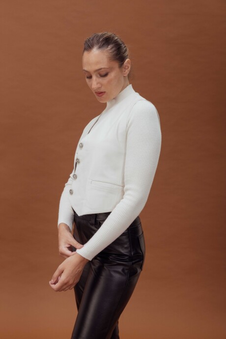 CHALECO MAGNOLIA OFF WHITE -