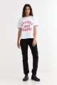 Remera m/c estampada colección Urbana BLANCO Y ROJO