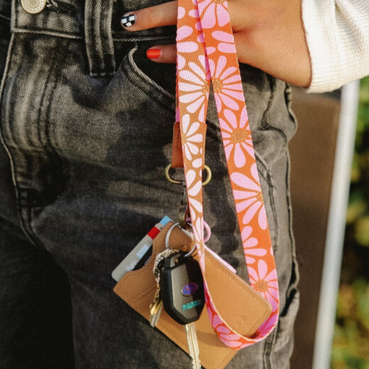 Llavero Thread Emmeline Neck Lanyard Llavero Thread Emmeline Neck Lanyard