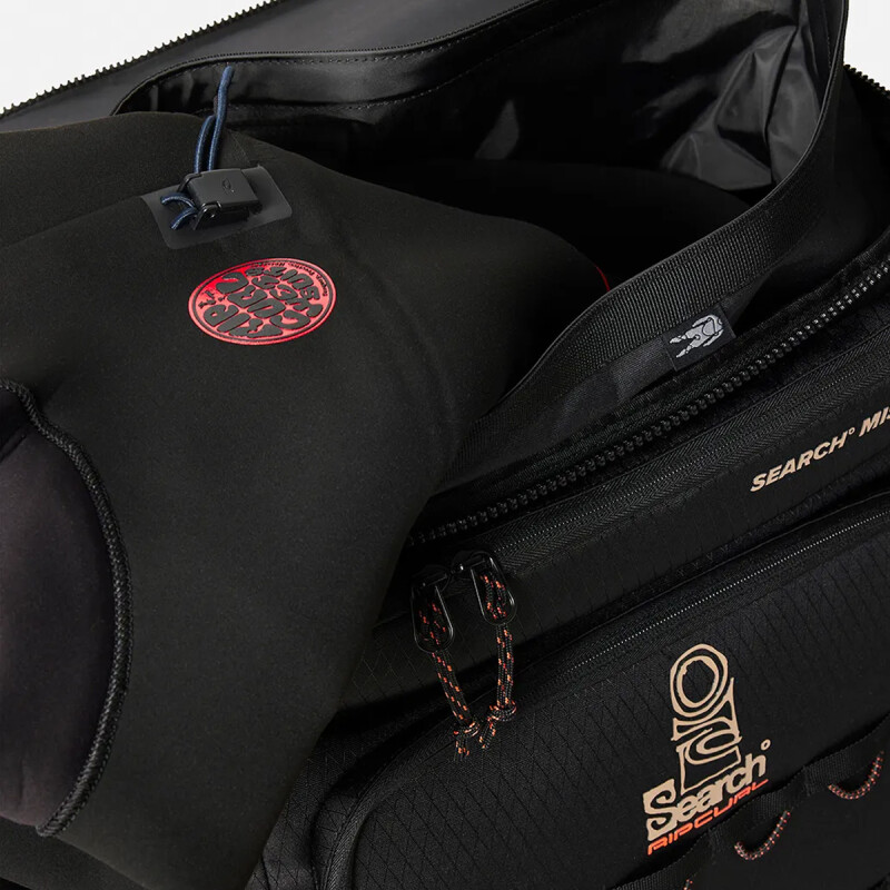Mochila Rip Curl Search Mission Cordura 45 Lts - Negro Mochila Rip Curl Search Mission Cordura 45 Lts - Negro