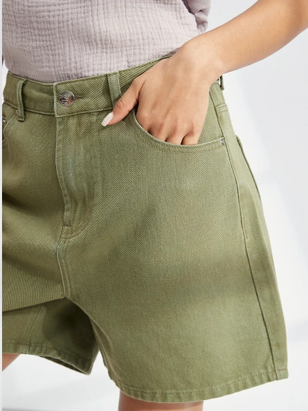SHORT MACEIO VERDE GRISACEO