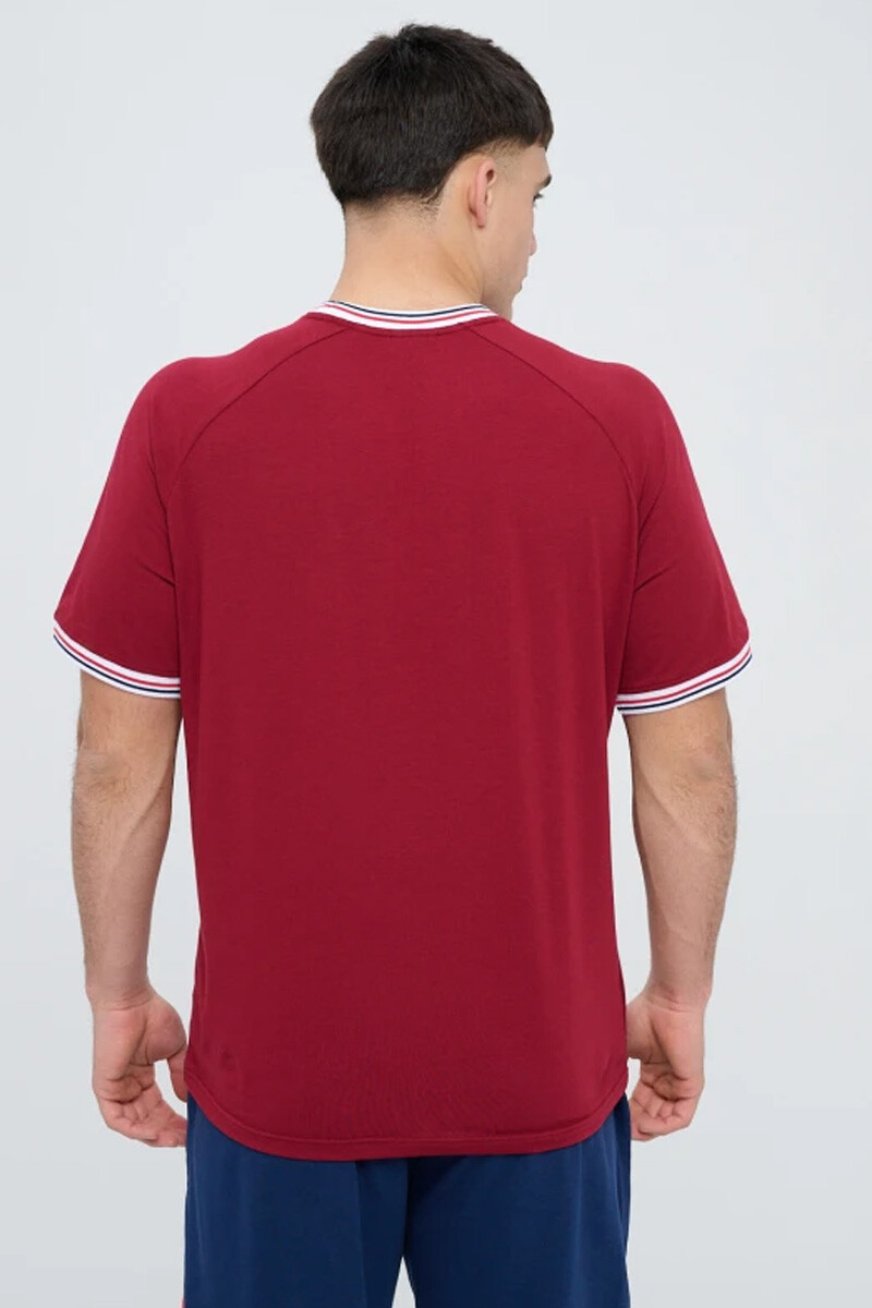 Remera Umbro Nacional Core Bordeaux