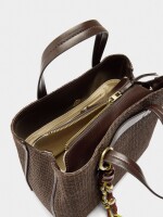 Bolso Tote De Efecto Rafia Con Colgante marron
