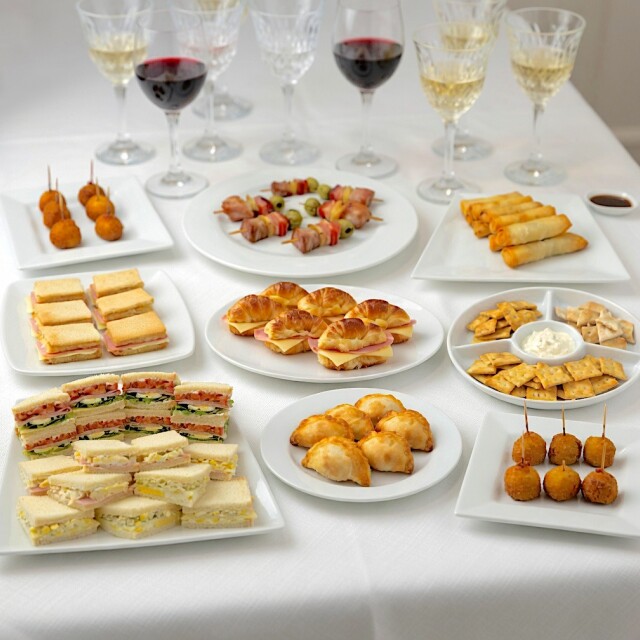 Lunch - 22 a 24 Personas Full Lunch - 22 a 24 Personas Full