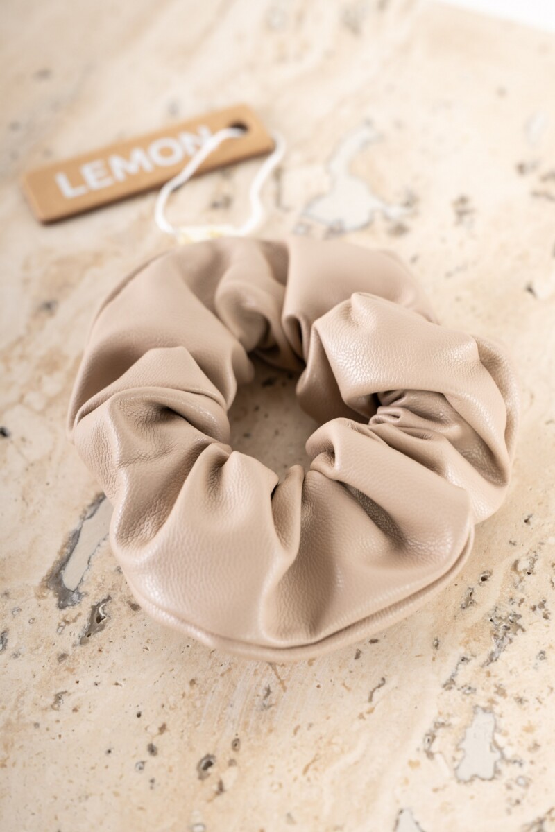 Scrunchie Cuero Vegano - Arena 