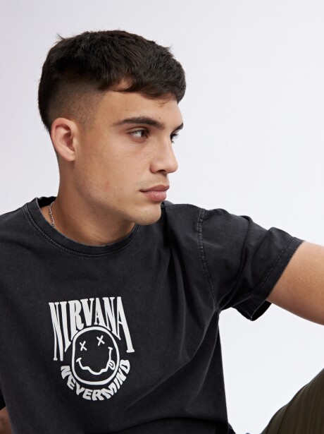 REMERA CARITA NEGRO