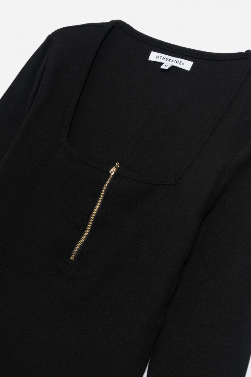 Remera m/l con cierre frontal NEGRO