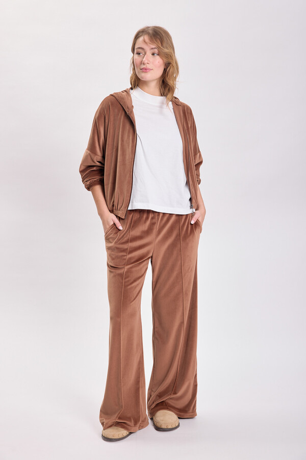 Pantalón ancho plush Tostado