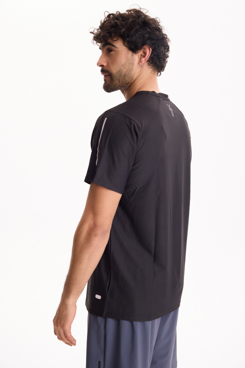 Remera Impact Negro