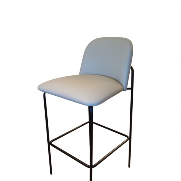 Banco Alto para barra base y patas metal negras / Asiento y respaldo tapizado pu color perla Banco Alto para barra base y patas metal negras / Asiento y respaldo tapizado pu color perla