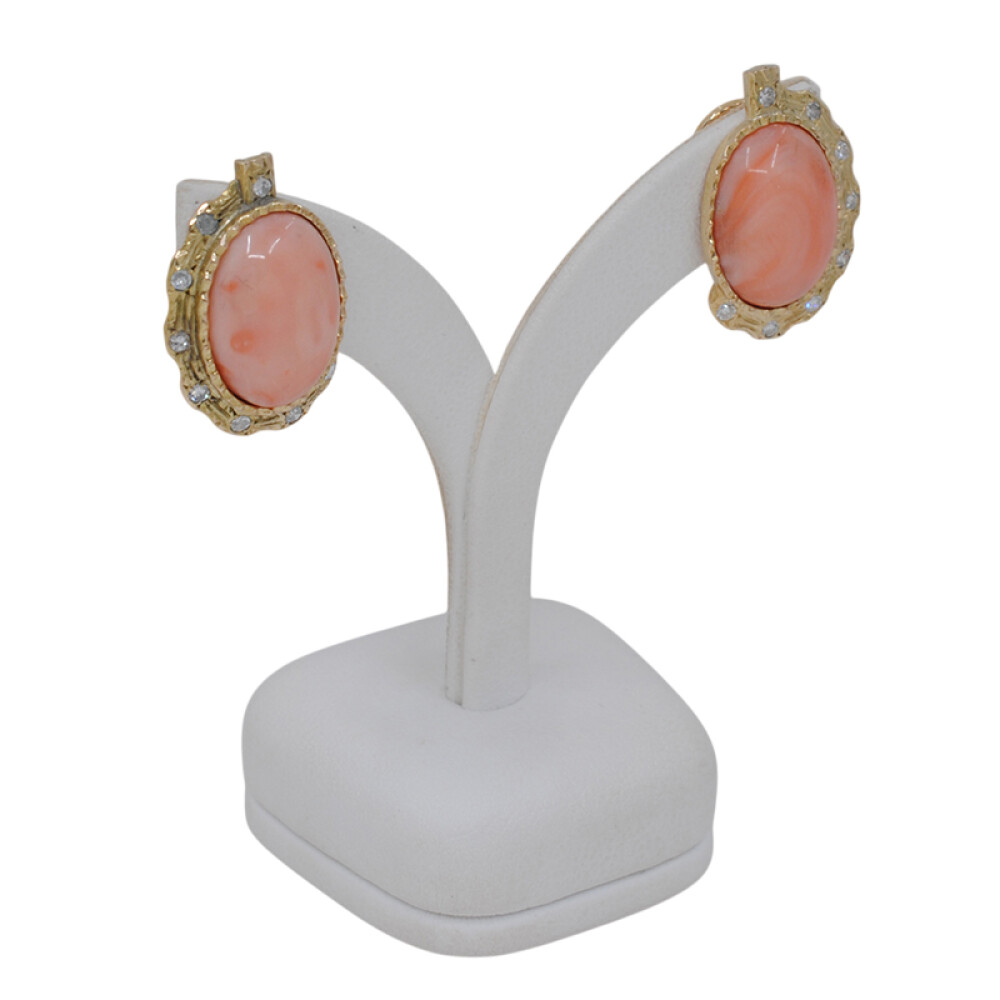 Caravanas en oro 18k amarillo, brillantes y hermoso coral Caravanas en oro 18k amarillo, brillantes y hermoso coral