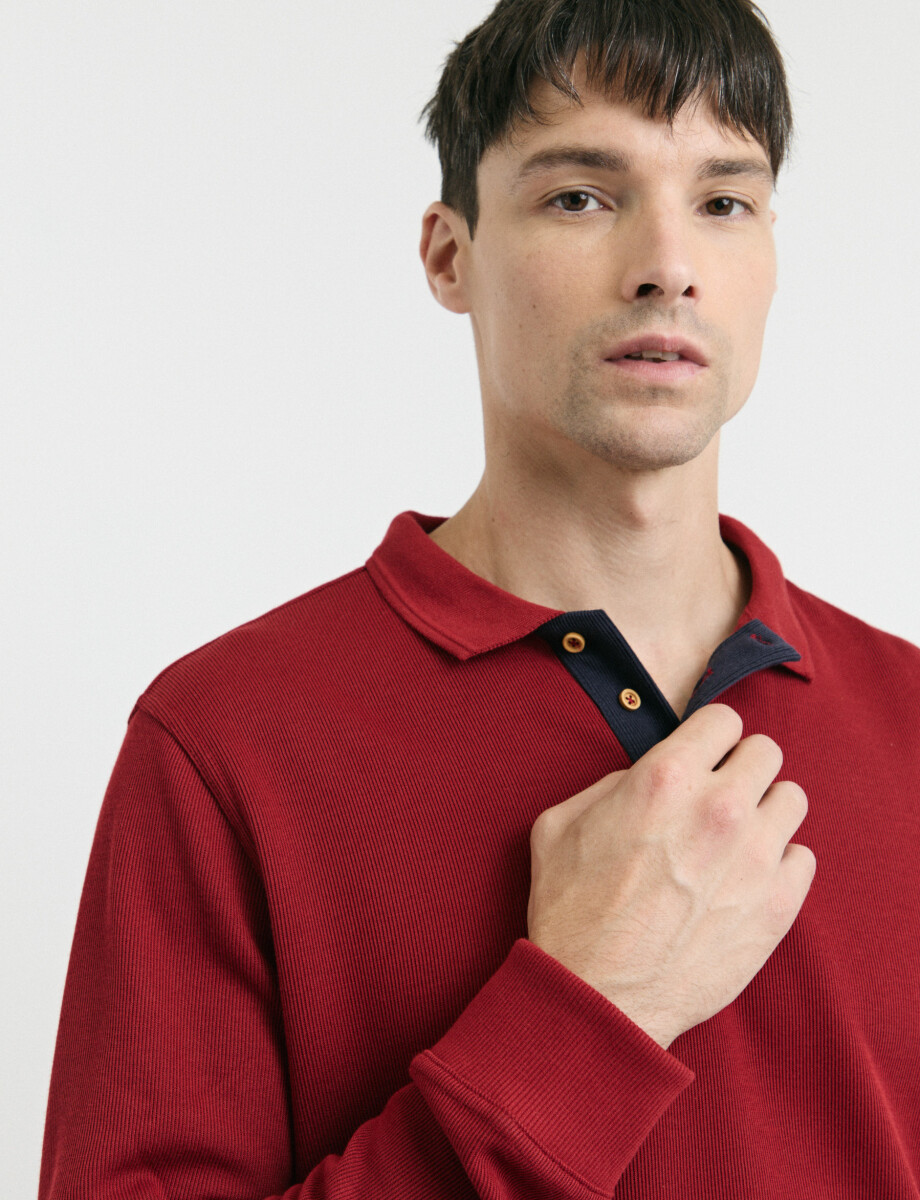 520912 REMERA HARRY Rojo
