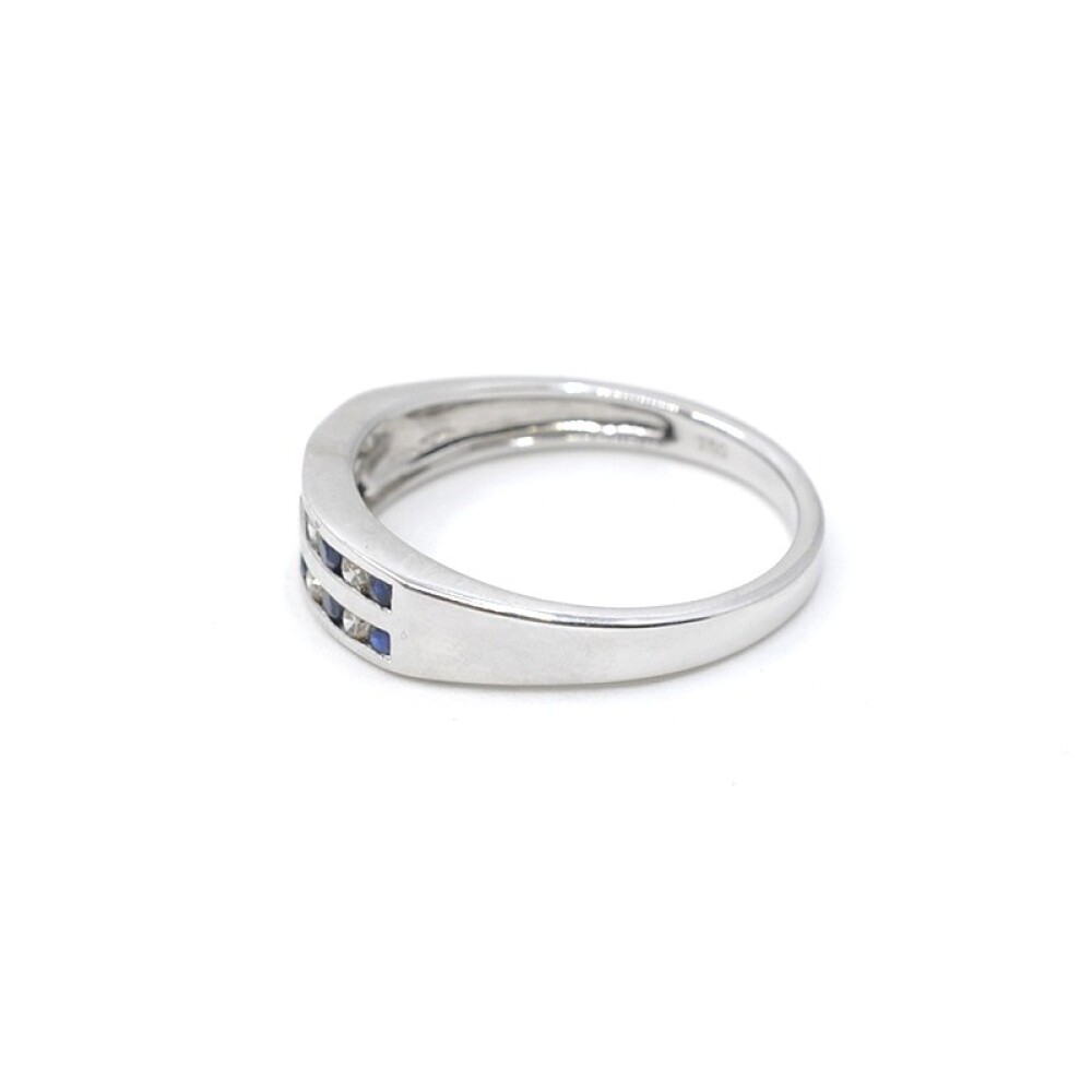 Anillo Medio Sin Fin En Oro Blanco, Brillantes Y Zafiros Anillo Medio Sin Fin En Oro Blanco, Brillantes Y Zafiros