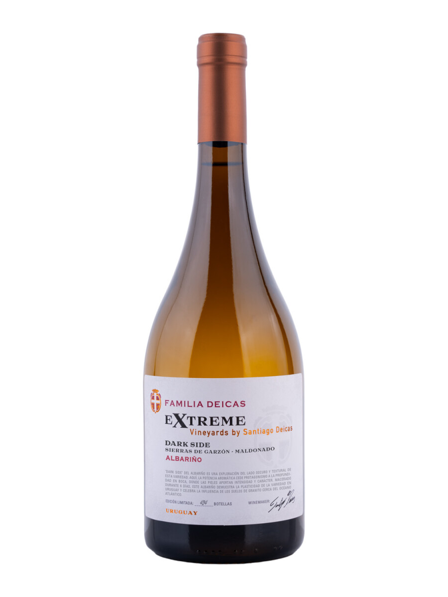 Vino Familia Deicas Extreme Dark Side Albariño 750 ml Vino Familia Deicas Extreme Dark Side Albariño 750 ml