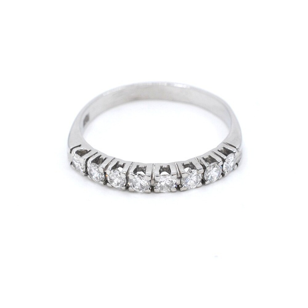 Anillo En Oro 18K Blanco Y Brillantes Anillo En Oro 18K Blanco Y Brillantes