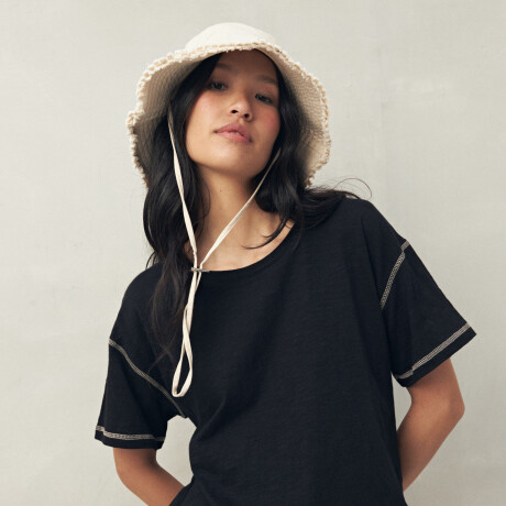 REMERA ATENAS Negro