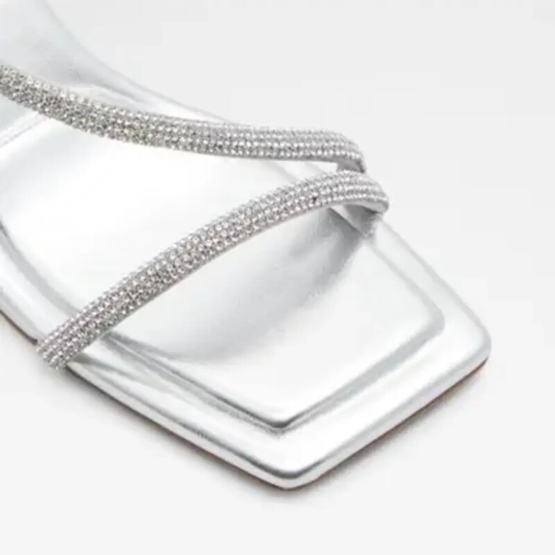 CASTLEGATE OTHER BLACK TEXTILE SILVER