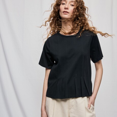 REMERA KAIA Negro