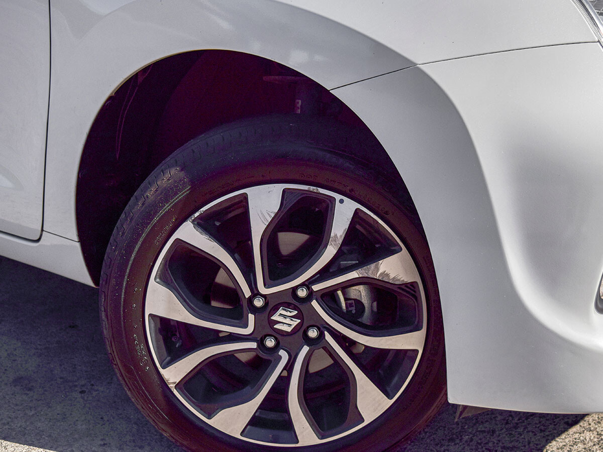 Suzuki Baleno GL 1.4 Extra Full | Permuta / Financia Suzuki Baleno GL 1.4 Extra Full | Permuta / Financia