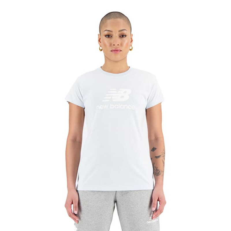 Remera New Balance Essentials de Mujer - WT31546IB Celeste