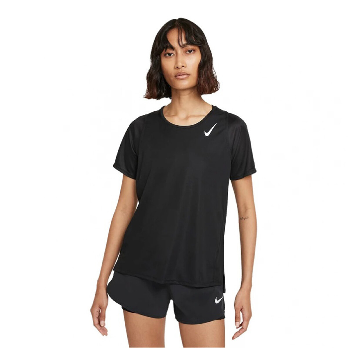 Remera Nike de Mujer Dri-fit Race - DD5927-010 - Negro 