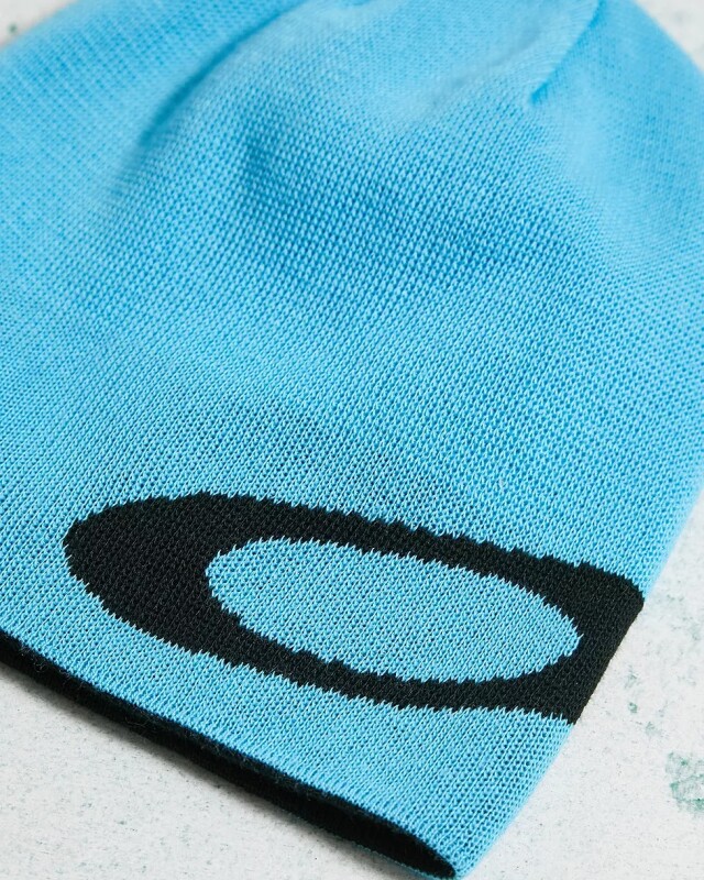 Gorro Beanie Oakley Ellipse - Celeste Gorro Beanie Oakley Ellipse - Celeste
