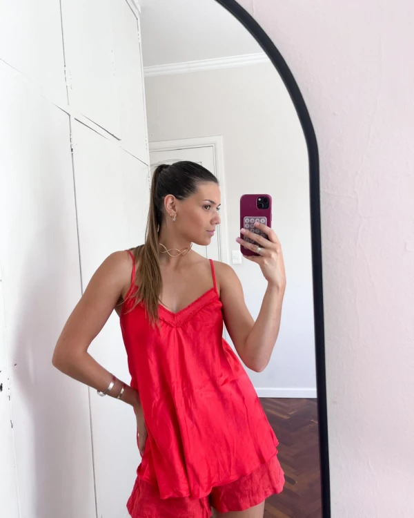 Muscu seda rojo