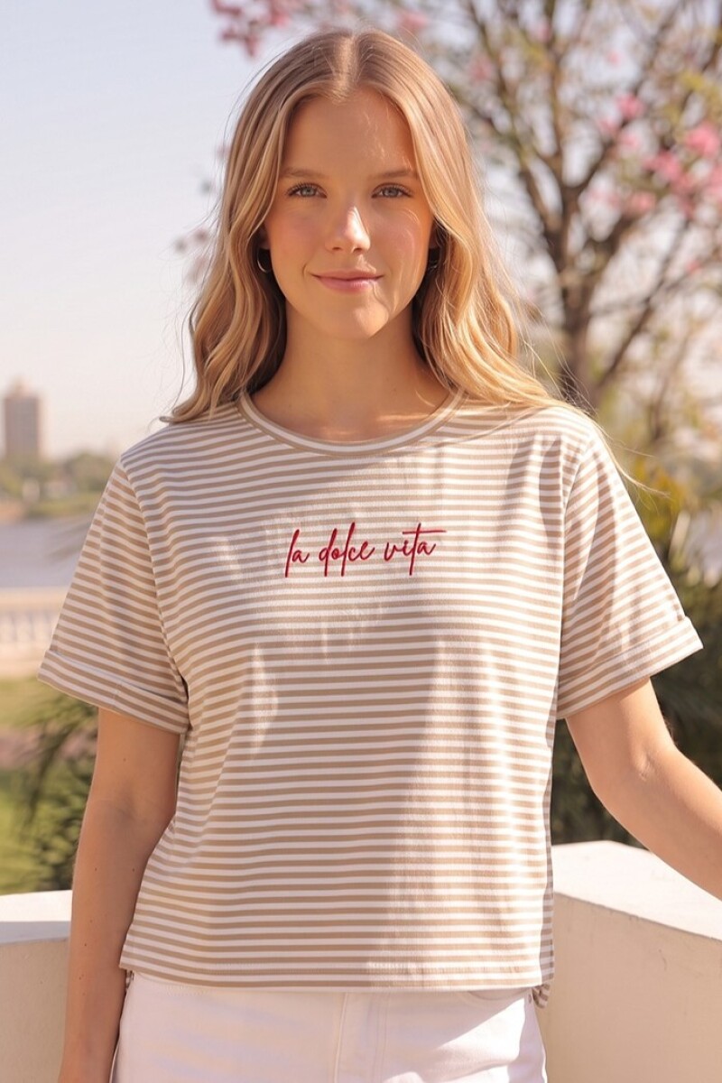 Remera Casual. Remera Casual.