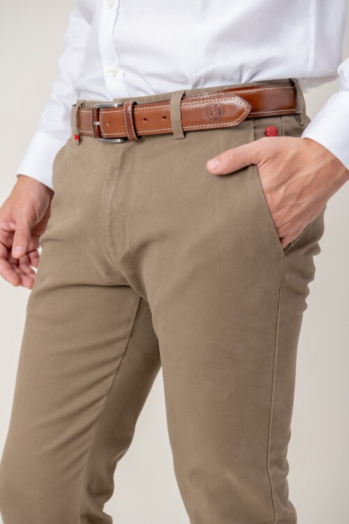 Pantalón Cotton Twill Tostado
