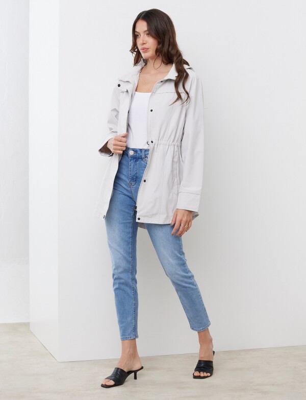 Campera Liviana Impermeable GRIS CLARO