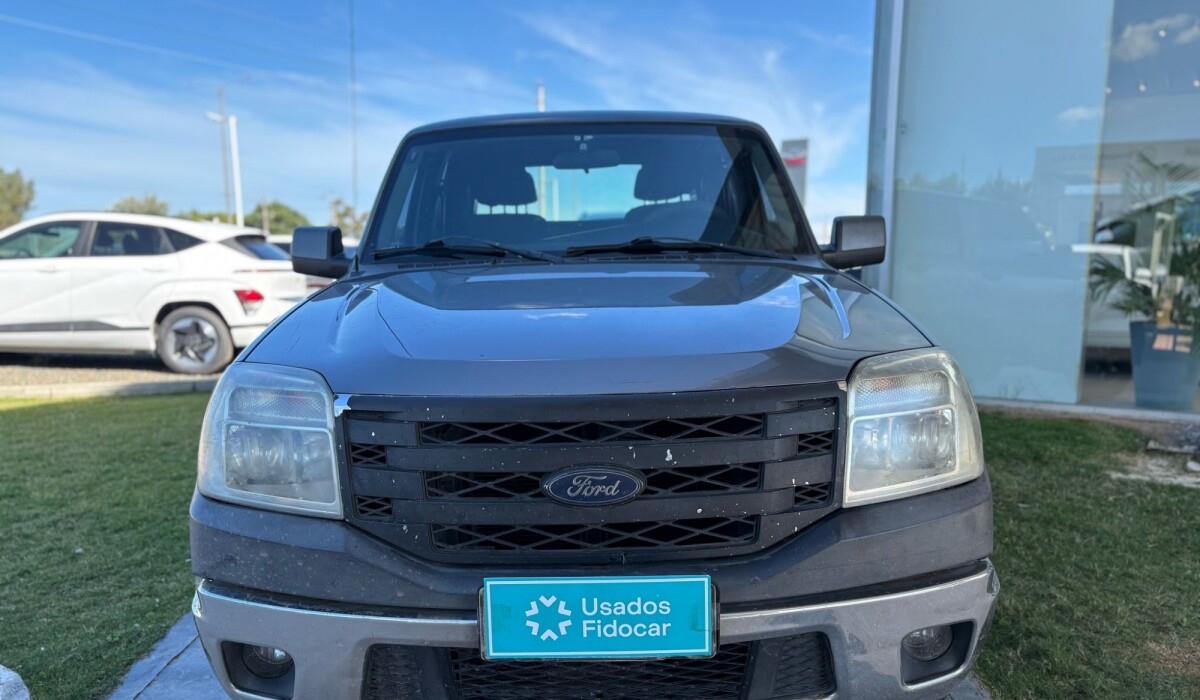 Ford Ranger XLT 2,3 Nafta 4x2 - 2011 Ford Ranger XLT 2,3 Nafta 4x2 - 2011