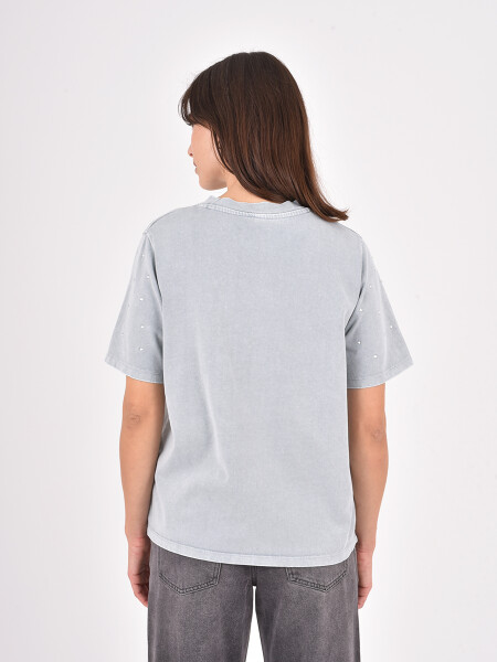 REMERA DETAIL GRIS CLARO