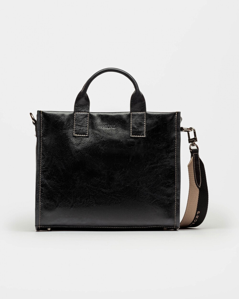 Cartera de Mano Capri En Cuero Liso Negro