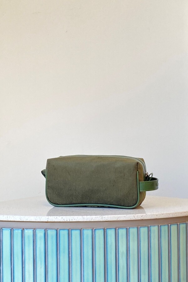 Necessaire chico en simil Pana Verde