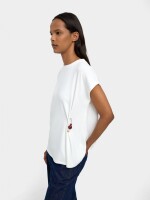 Camiseta Con Detalle Broche blanco