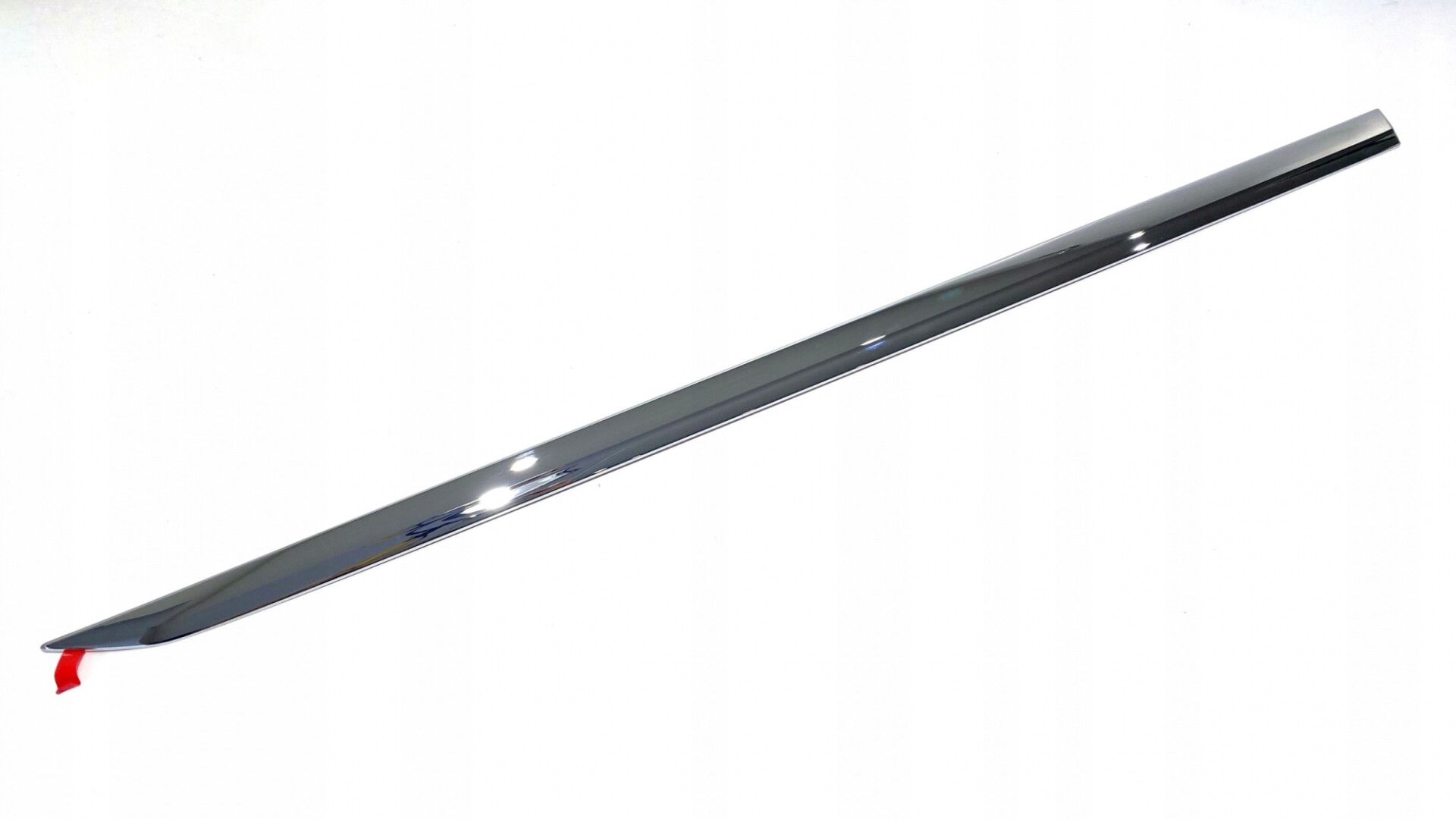 MOLDURA DELANTERA DERECHA TIGUAN (CROMADA) 