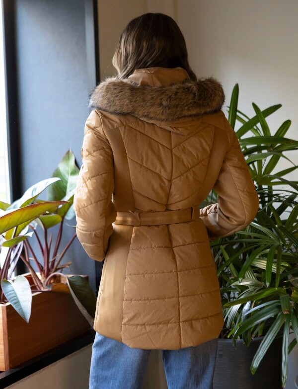 Campera Abrigo Capucha Piel TOSTADO