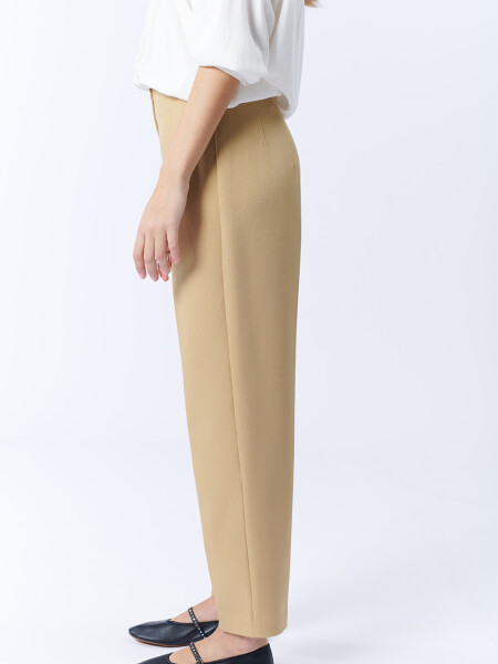 Pantalón vestir Beige