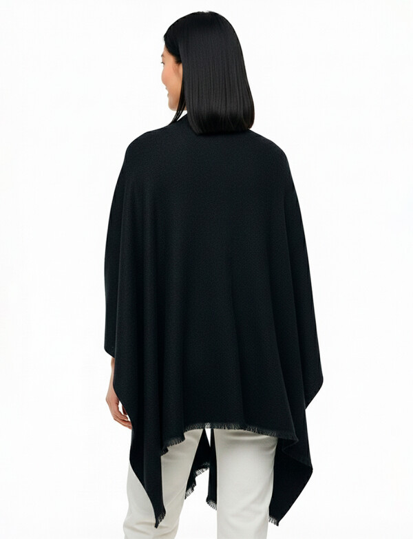 Ruana Soft Pasador NEGRO