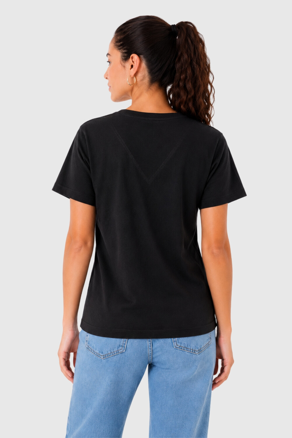 Remera Blumi Negro