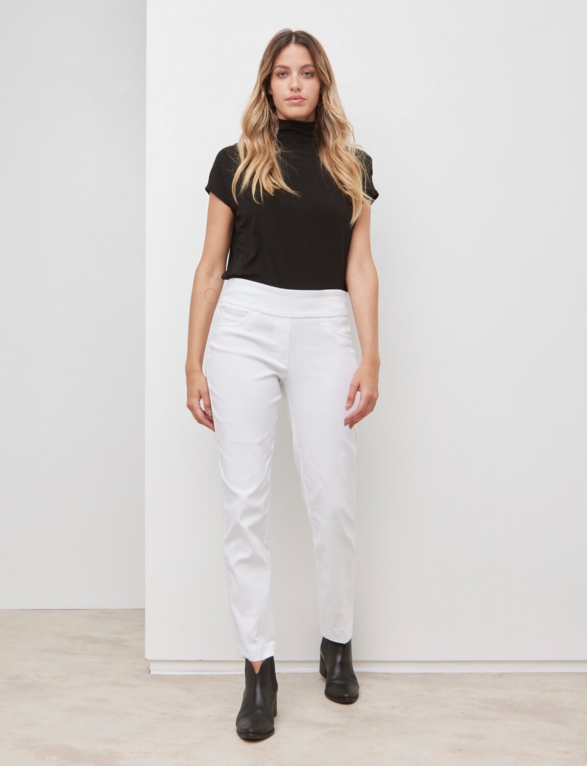 Pantalon Blanco — LA OPERA