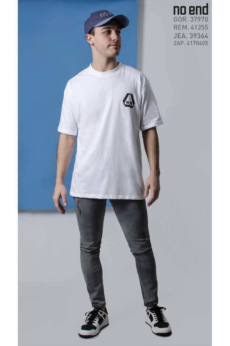 REMERA OVERSIZE INDUSTRY 