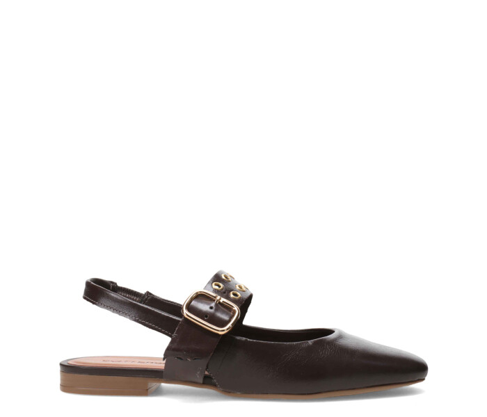 Zapato con pulsera y hebilla Marron