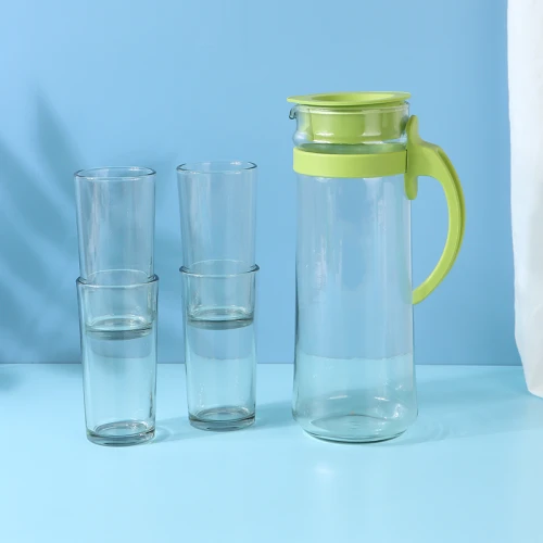 Set Jarra De Vidrio + 4 Vasos - Verde - 1.3 L Set Jarra De Vidrio + 4 Vasos - Verde - 1.3 L